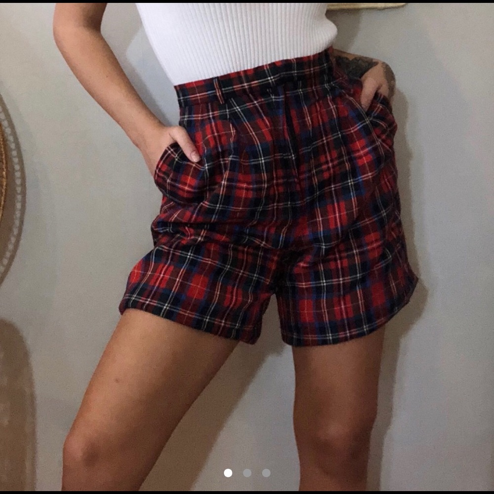 vintage red plaid high waisted trouser shorts.